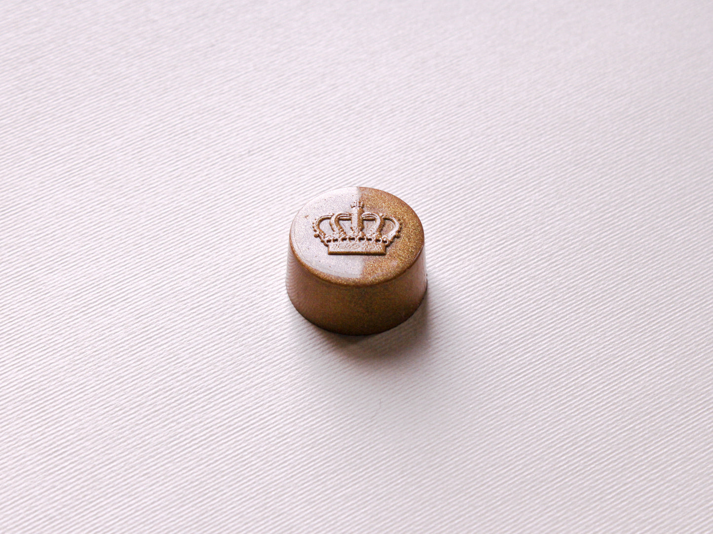 Roumanian Royal Chocolate - Colectia de 9 praline regale create in parteneriat cu Casa Majestatii Sale